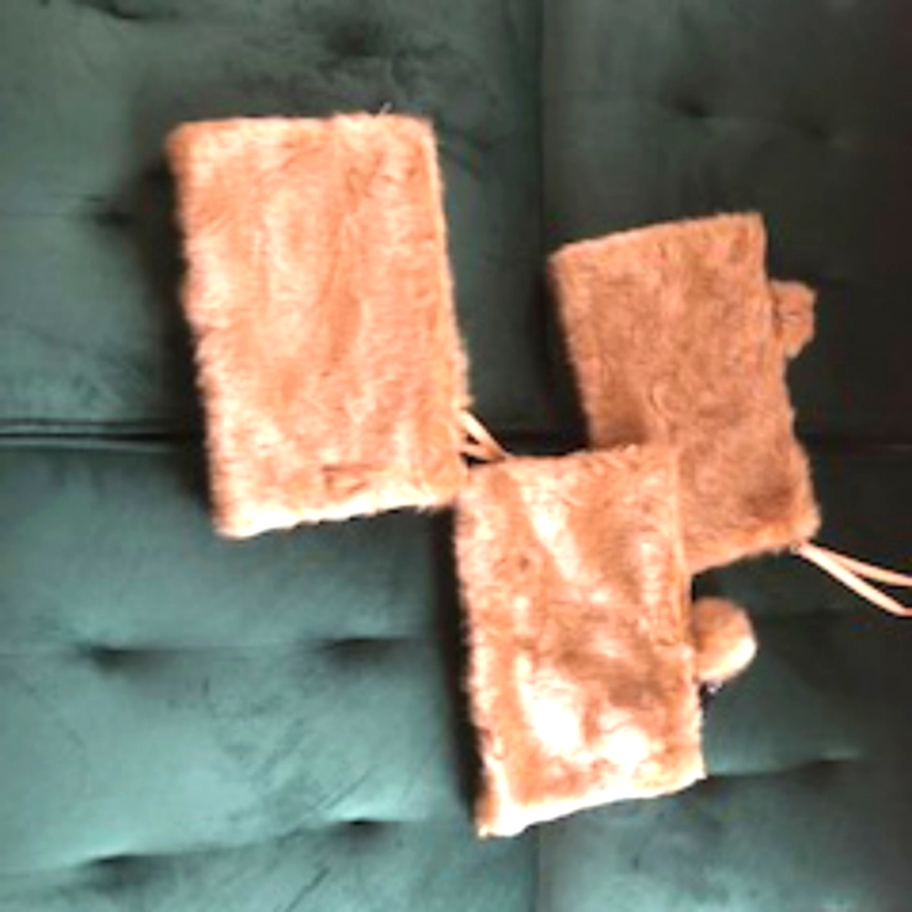 Goldie light clutch 🪙🪙🪙🪙🪙🪙